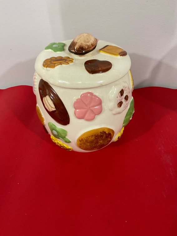 Cookie jar