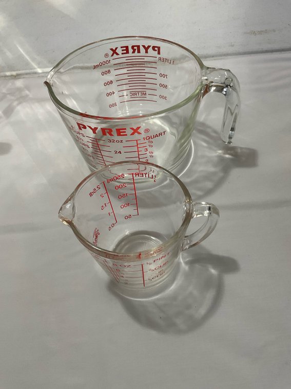 Pyrex measuring cups