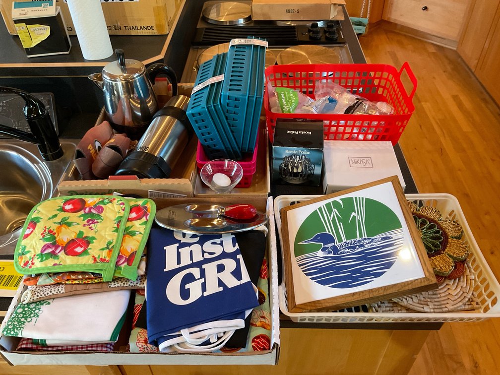 Lone cutting board/thermos/miscellaneous