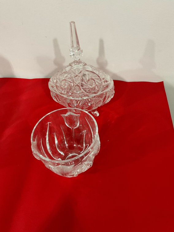 Leaded glass crystal