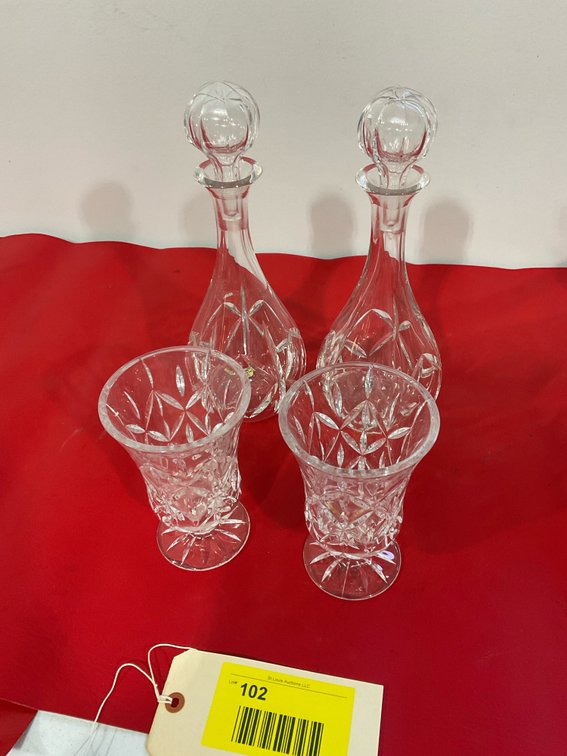 Leaded glass crystal