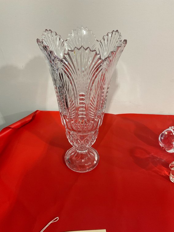 Beautiful 16 inch vase