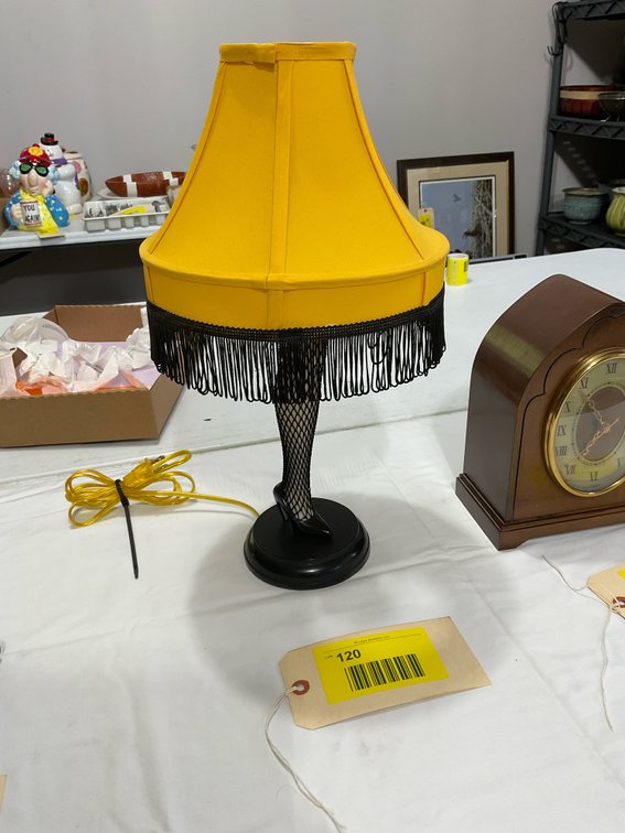 Ladies leg lamp