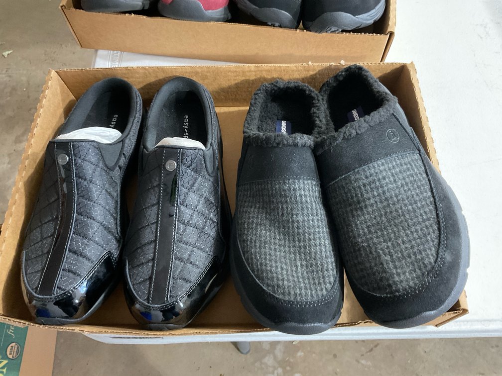 Women's size 10 shoes