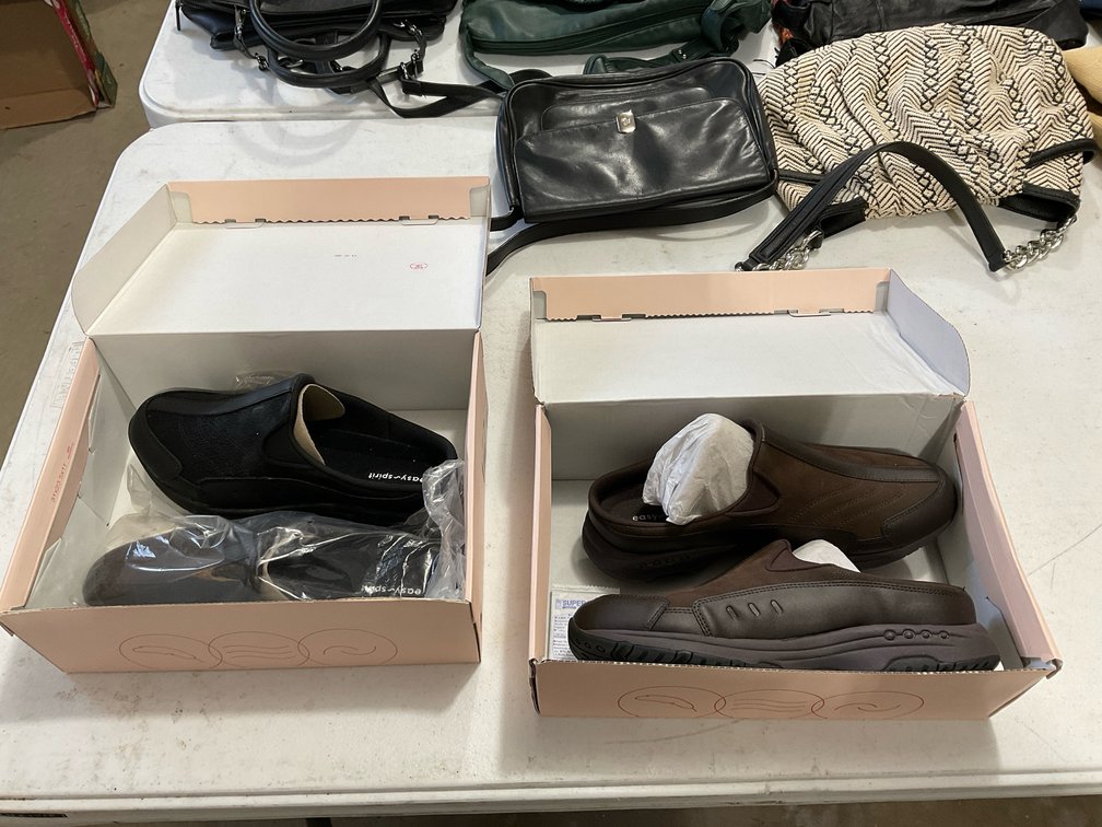 Brand new women's size 10 shoes