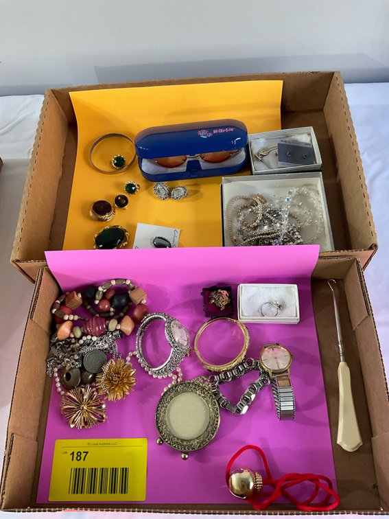 Miscellaneous costume jewelry/watches