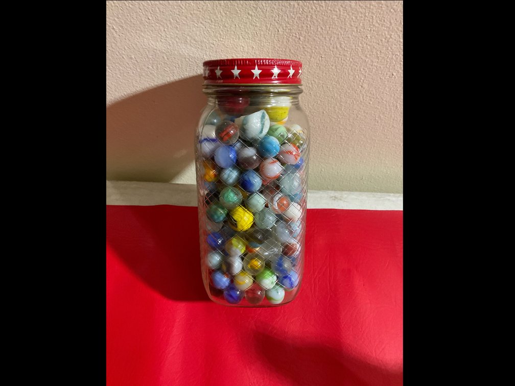 Miscellaneous vintage marbles