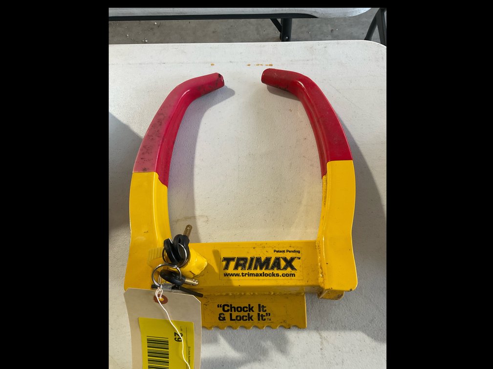 Trailer chock and lock