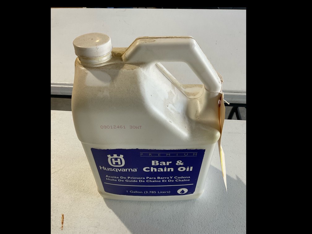 Husqvarna bar and chain oil