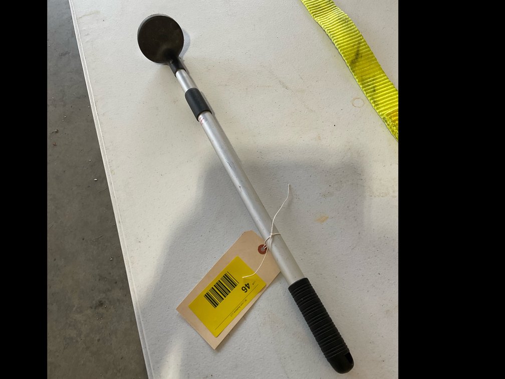 Magnetic wand