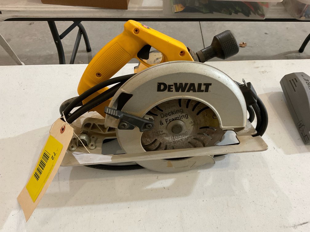 DeWalt circular saw