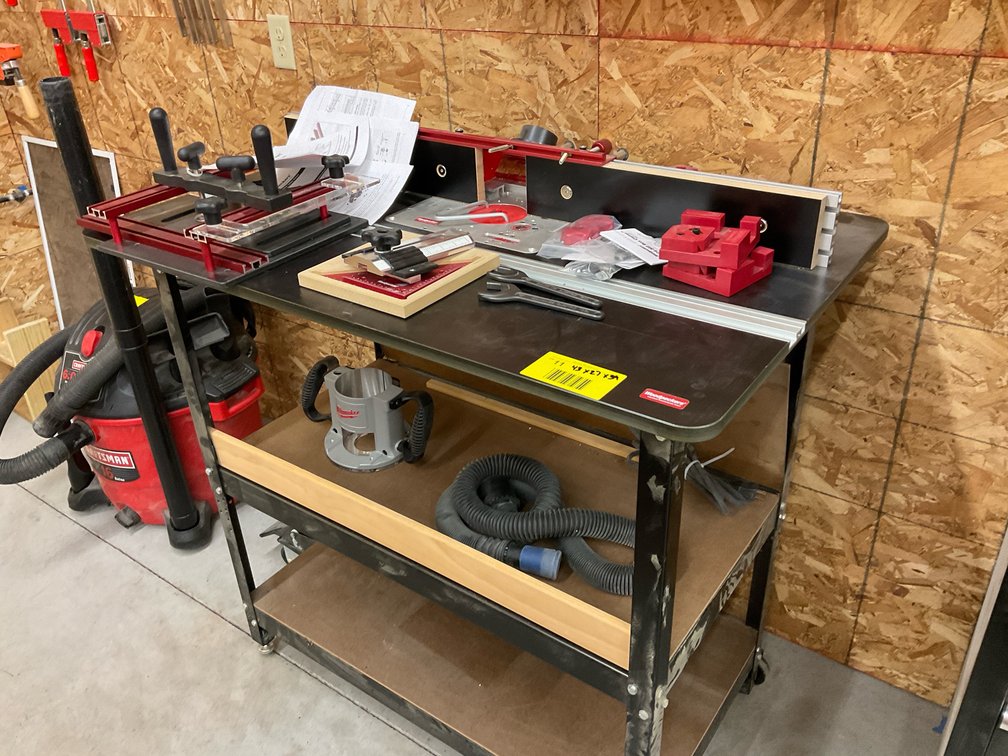 Woodpeckers shaper table with Milwaukee router