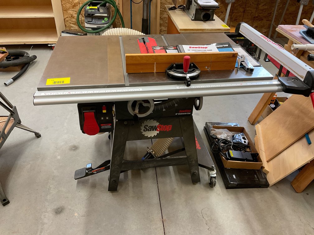 Like new Saw Stop table saw 10"