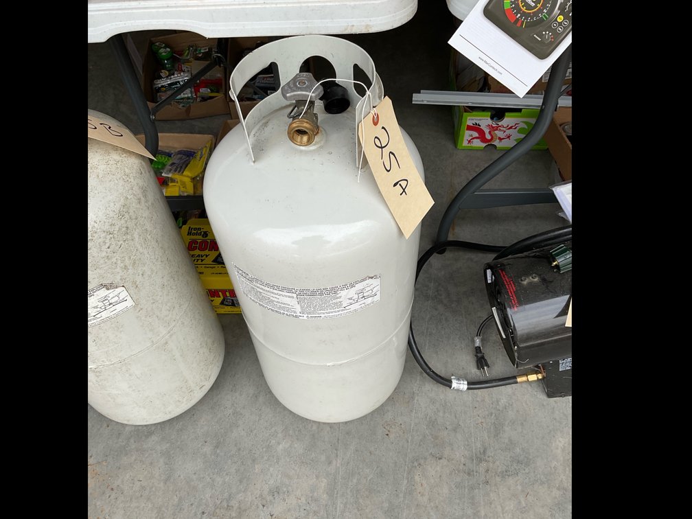 30 pound propane cylinder
