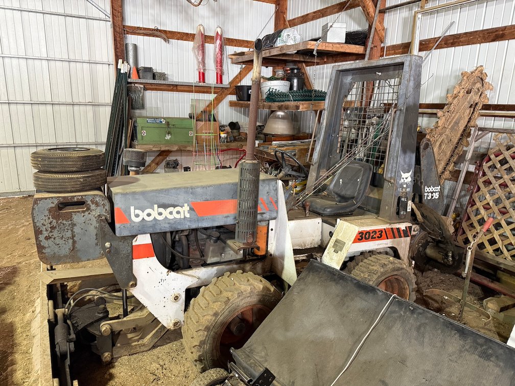 Image for Merrill WI *** Live Auction Kubota Tractor w/Backhoe, Tools, Guns, ATV,  Home Contents, Sporting Goods!