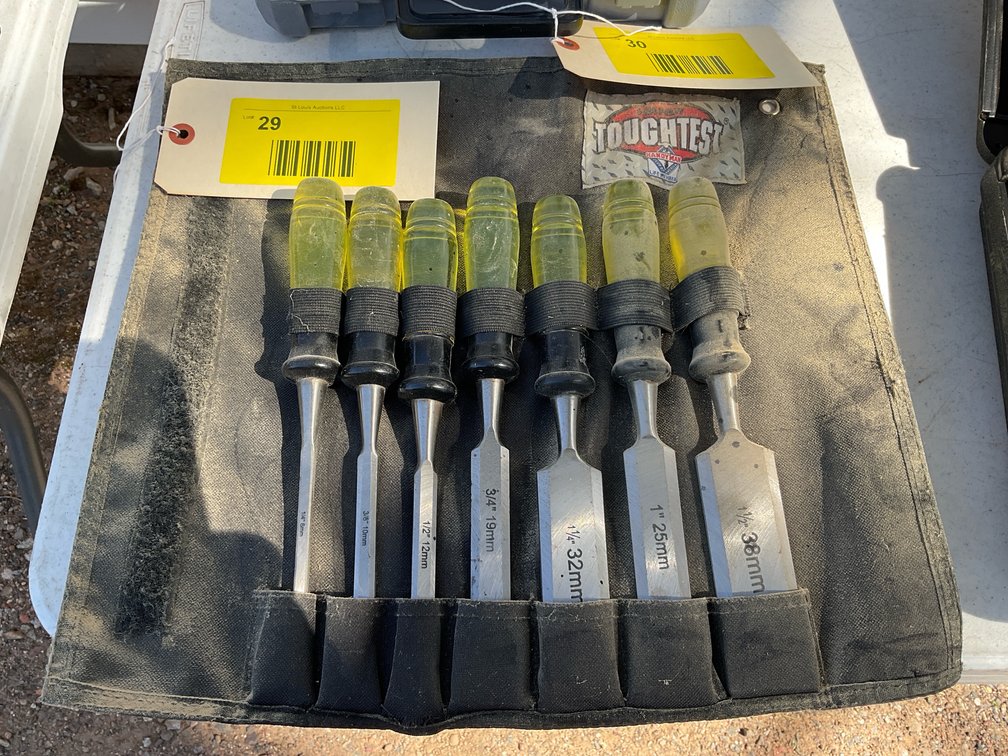 Chisel set