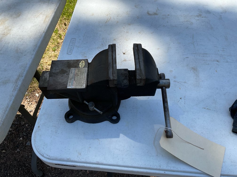 4 inch swivel vise