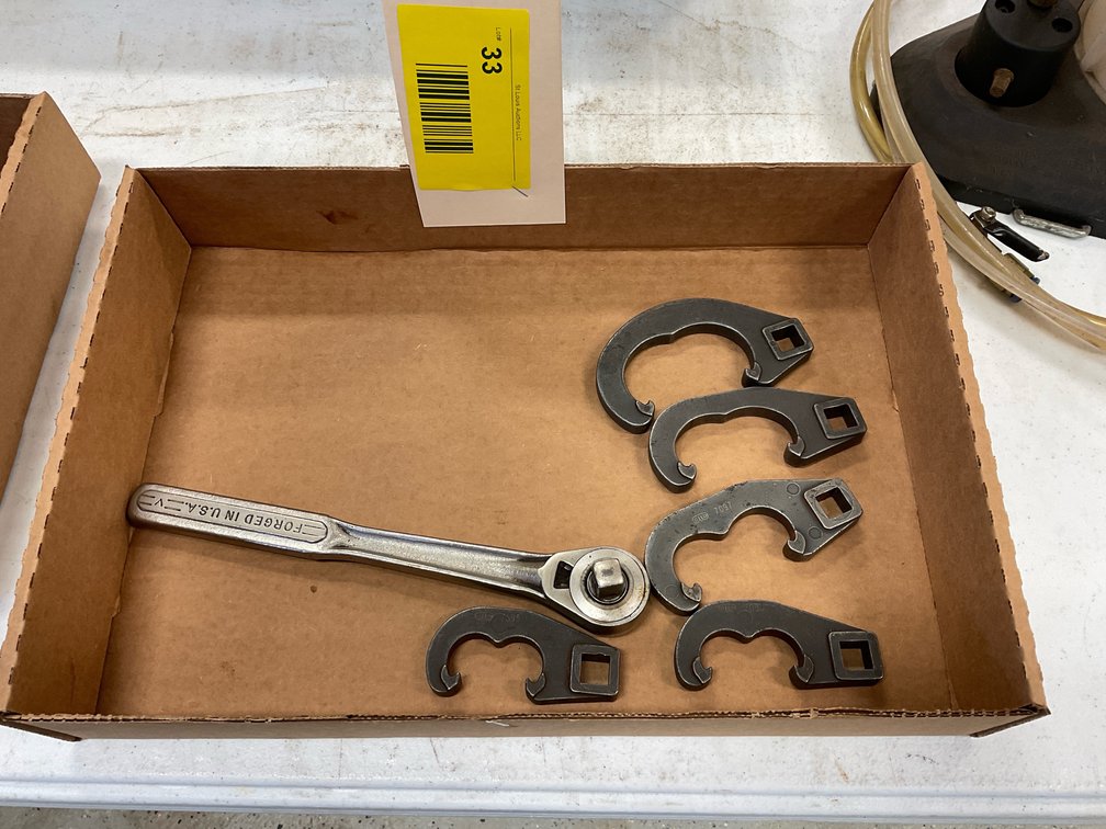 Tie rod, adjusting sockets with Craftsman ratchet