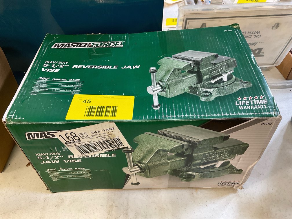 Brand new Master Force 5 1/2 reversible jaw vise