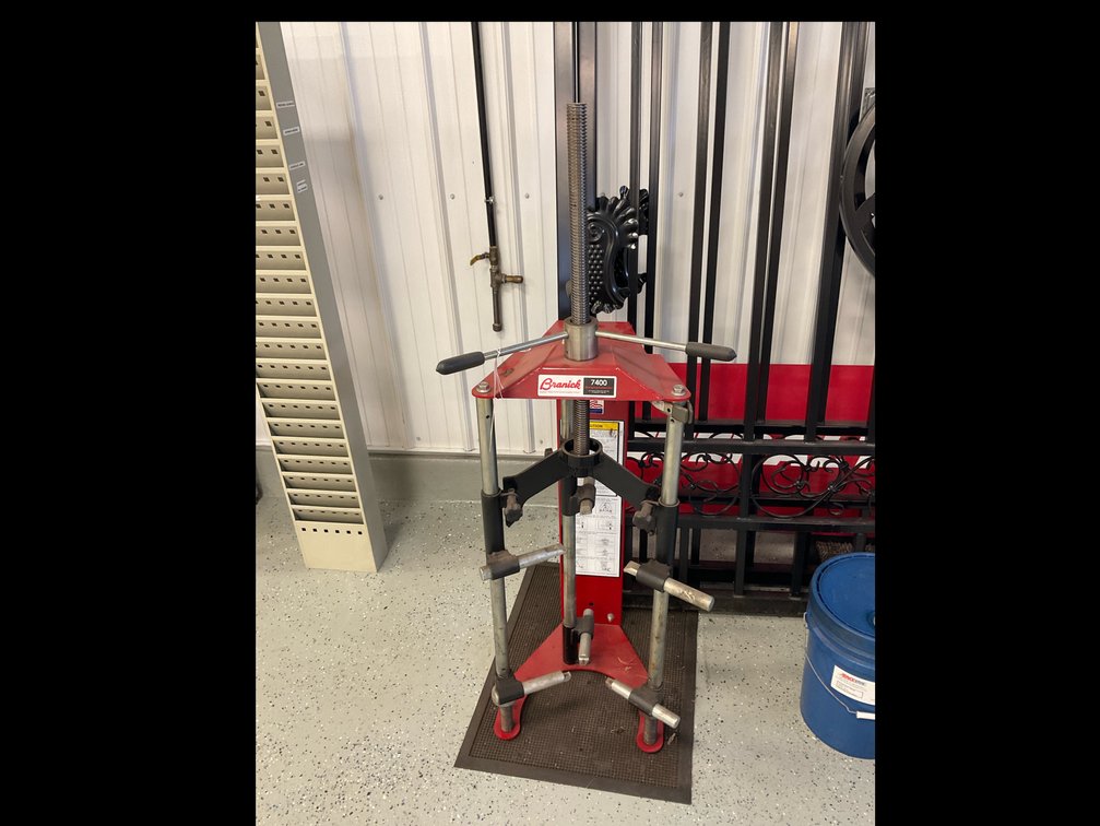Branick 7400 strut spring compressor