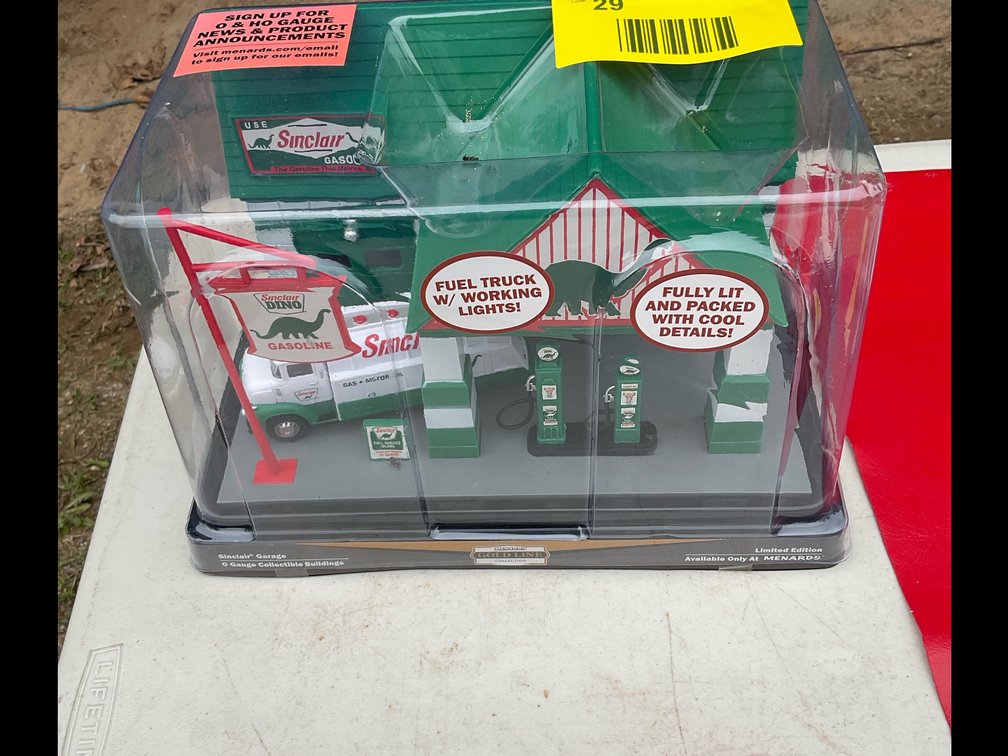 Sinclair gas station display