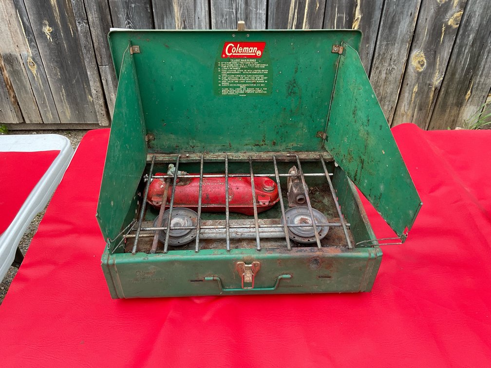 Coleman 425E camp stove