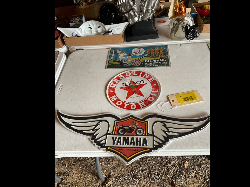 Texaco, Yamaha, Big Bang metal signs
