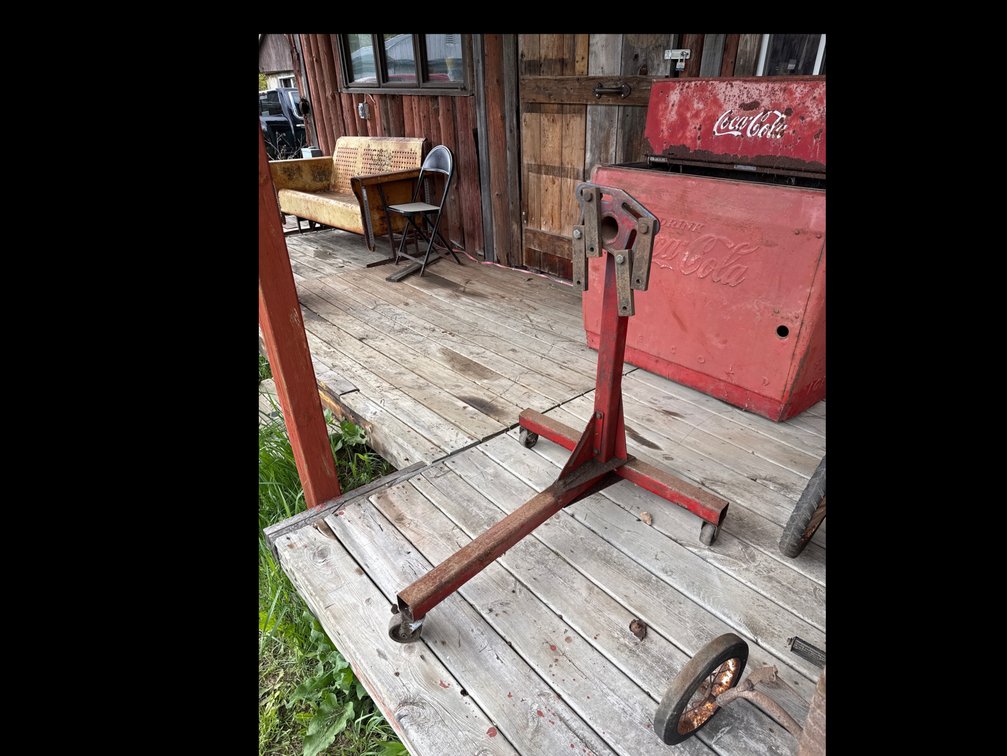 Engine stand