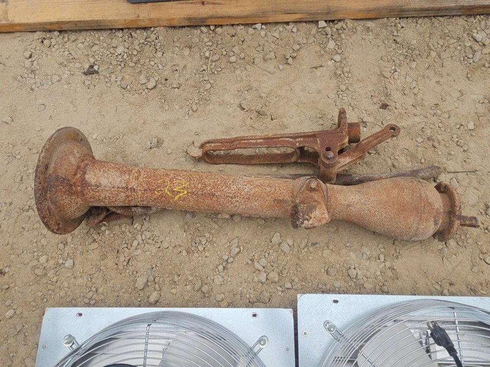 ANTIQUE ( RED JACKET) WELL PUMP