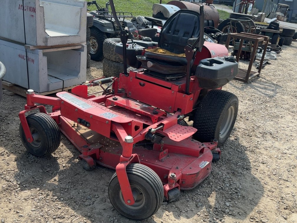 GRAVELY PMZ 260 ZERO TURN MOWER
