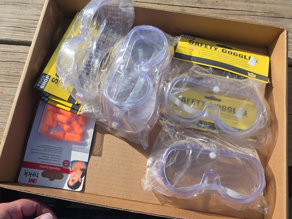SAFETY GOGGLES & EARPLUGS