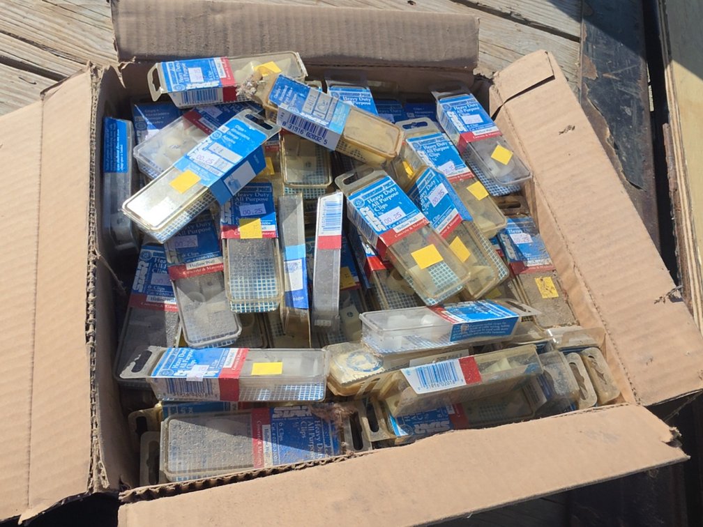 BOX OF ANCHOR CLIPS