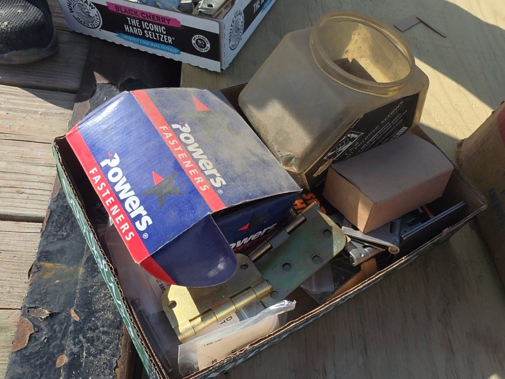 ASSORTED HARDWARE & SCREWS