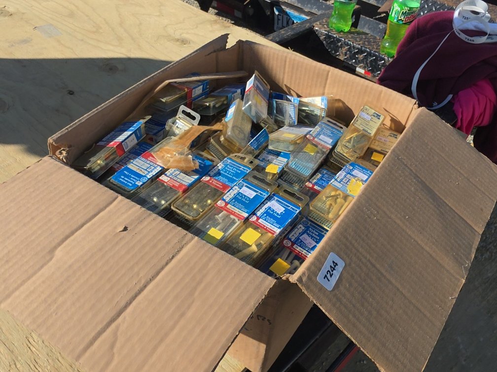 ASSORTED HARDWARE LARGE BOX