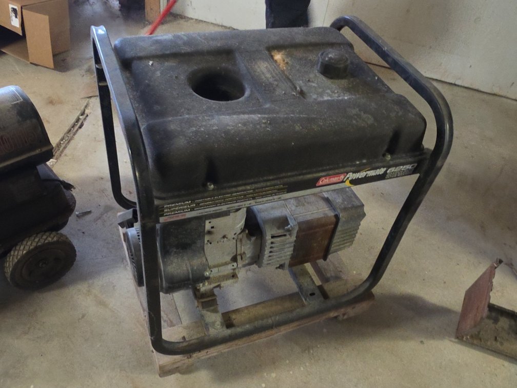 COLEMAN POWERMATE 6250 GENERATOR