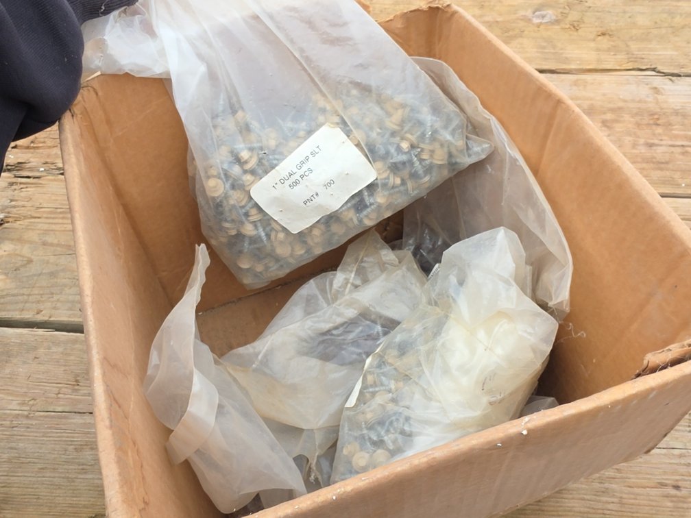 ASSORTED 1" SCREWS