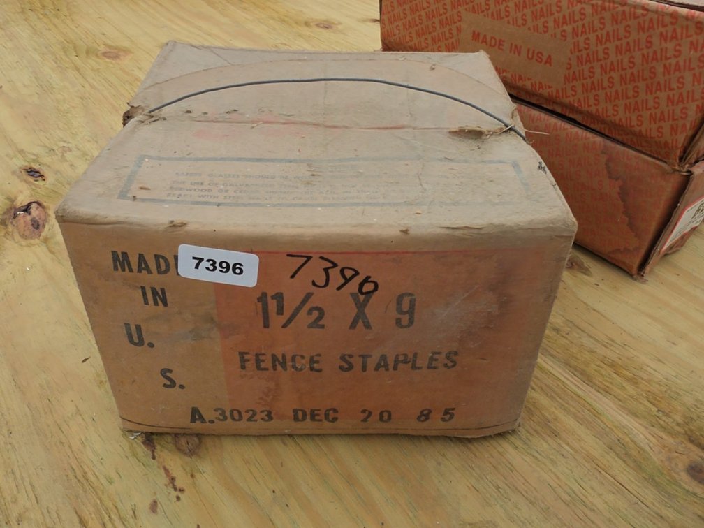 50LBS 1-1/2" X 9 FENCE STAPLES