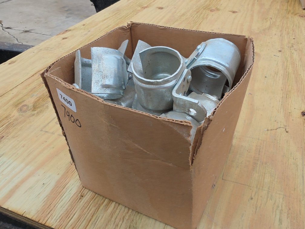 GARAGE DOOR DOOR COUPLERS