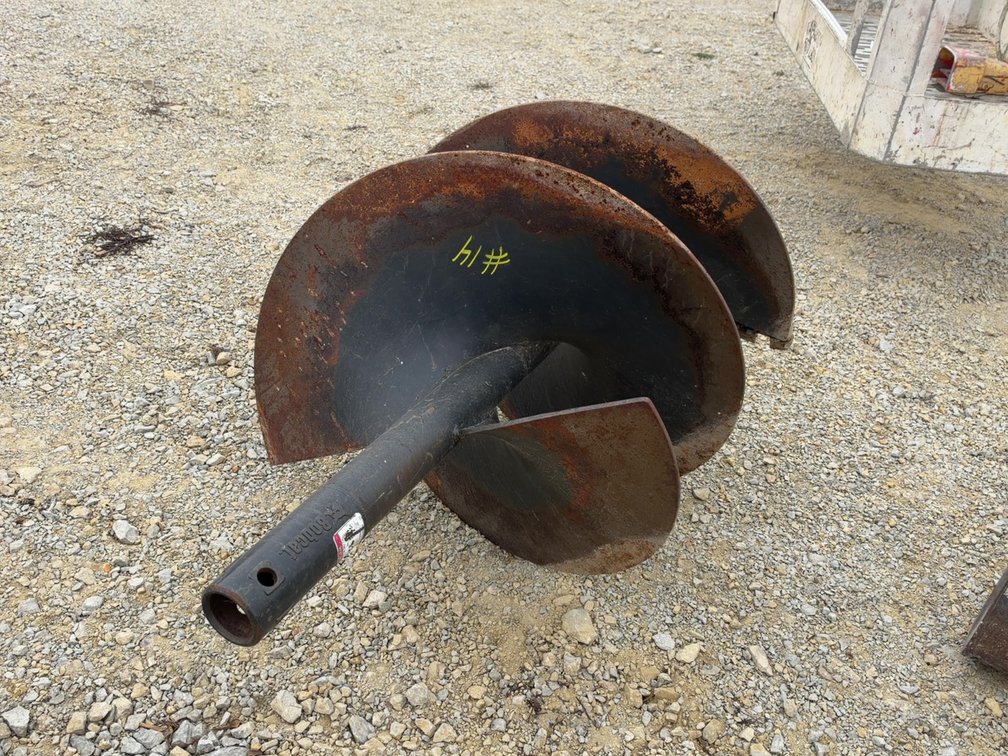 BOBCAT POST HOLE AUGER 32" BIT