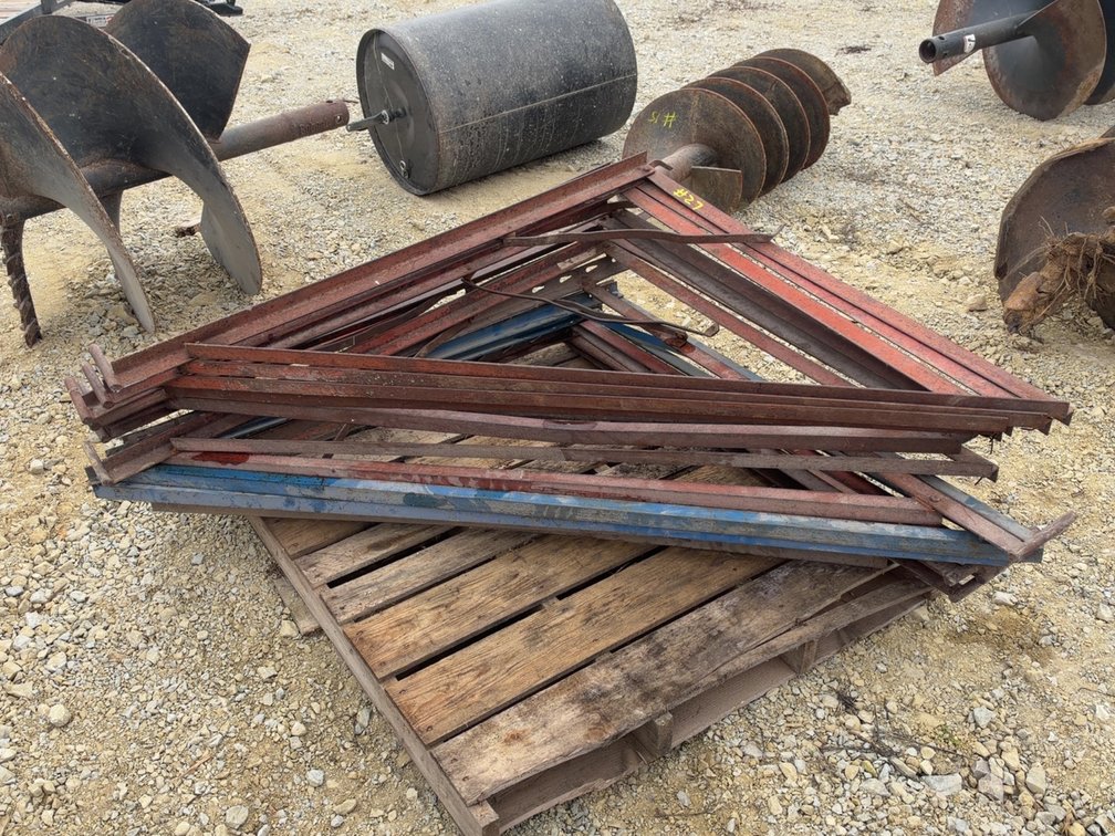 (12) SCAFFOLDING BRACKETS