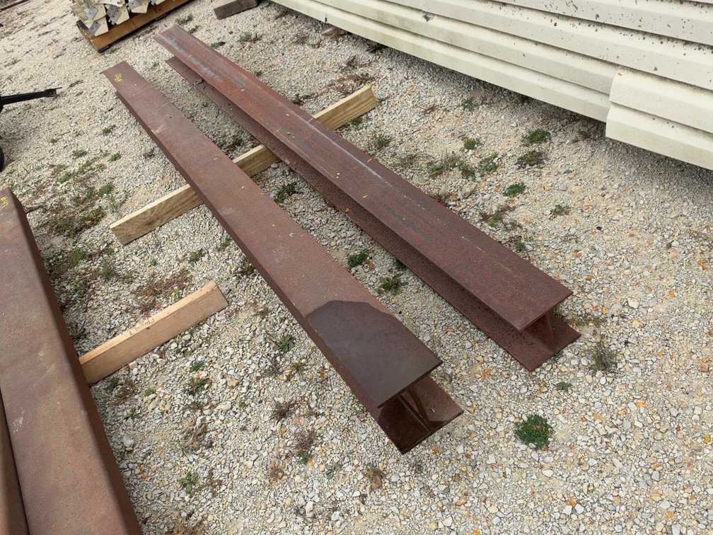PAIR OF I-BEAMS (1) 6"X6"X10' (1) 6"X6"X11'10"