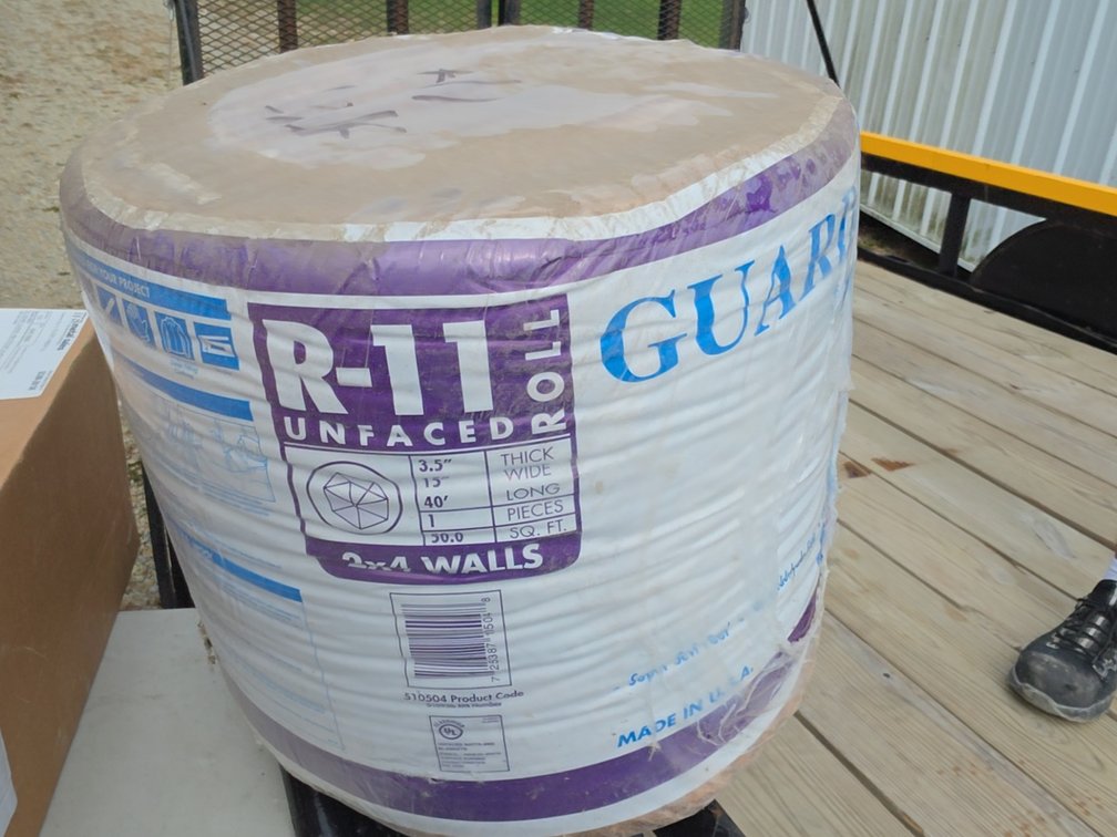 ROLL R-11 INSULATION