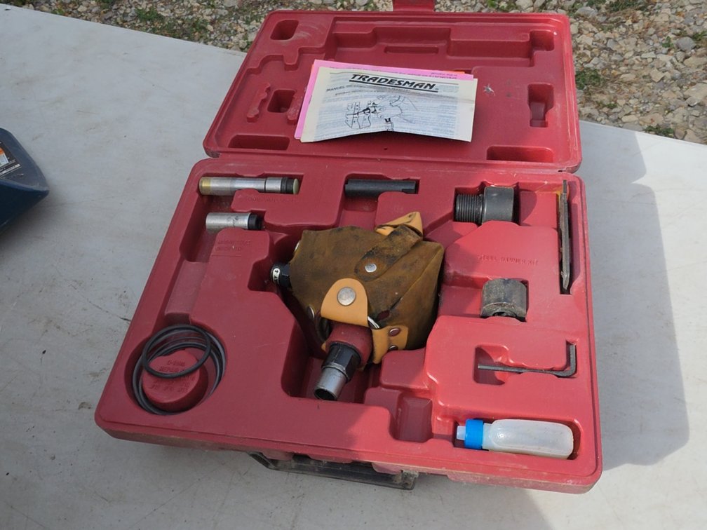 TRADESMAN AIR PALM NAILER KIT