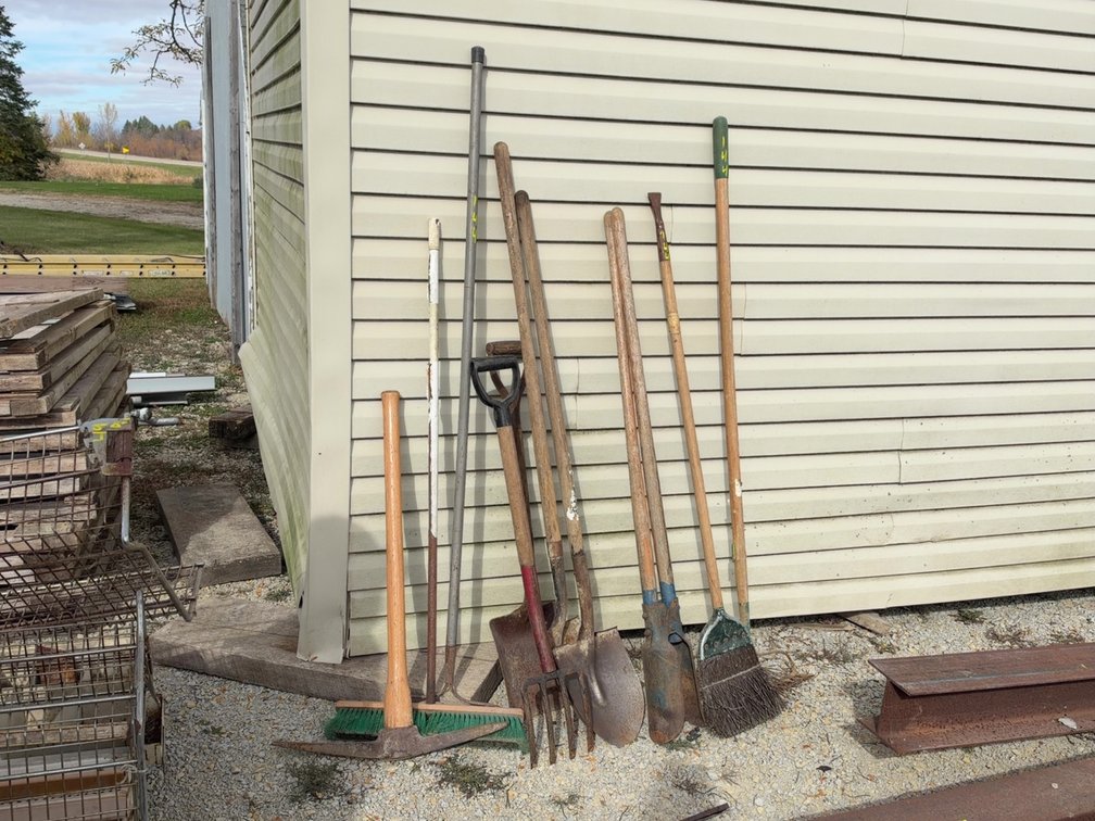 MISC YARD TOOLS