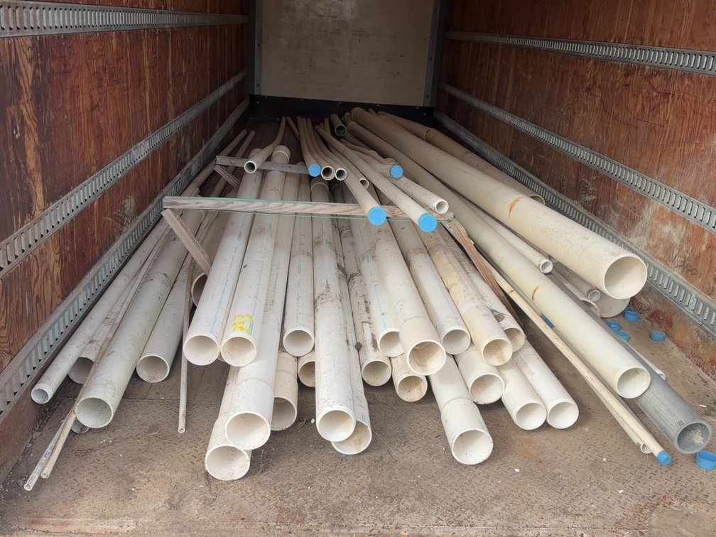 LOT OF PVC PIPES IN TRAILER BOX - BOX NOT INCLUDED!!
