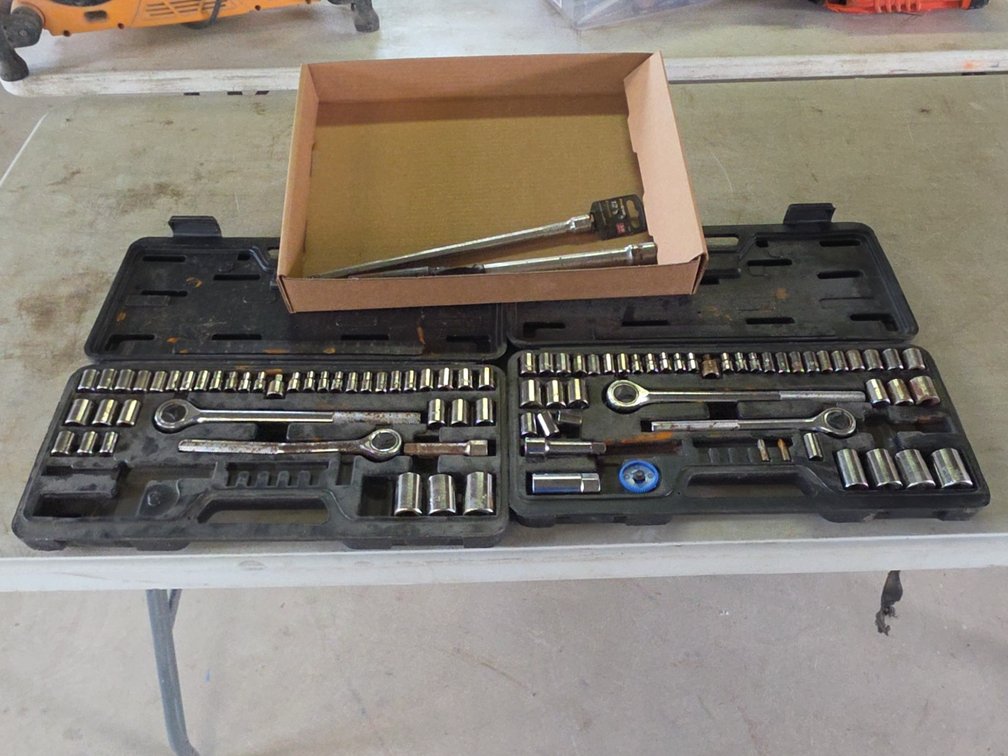 FLAT OF SOCKET SETS