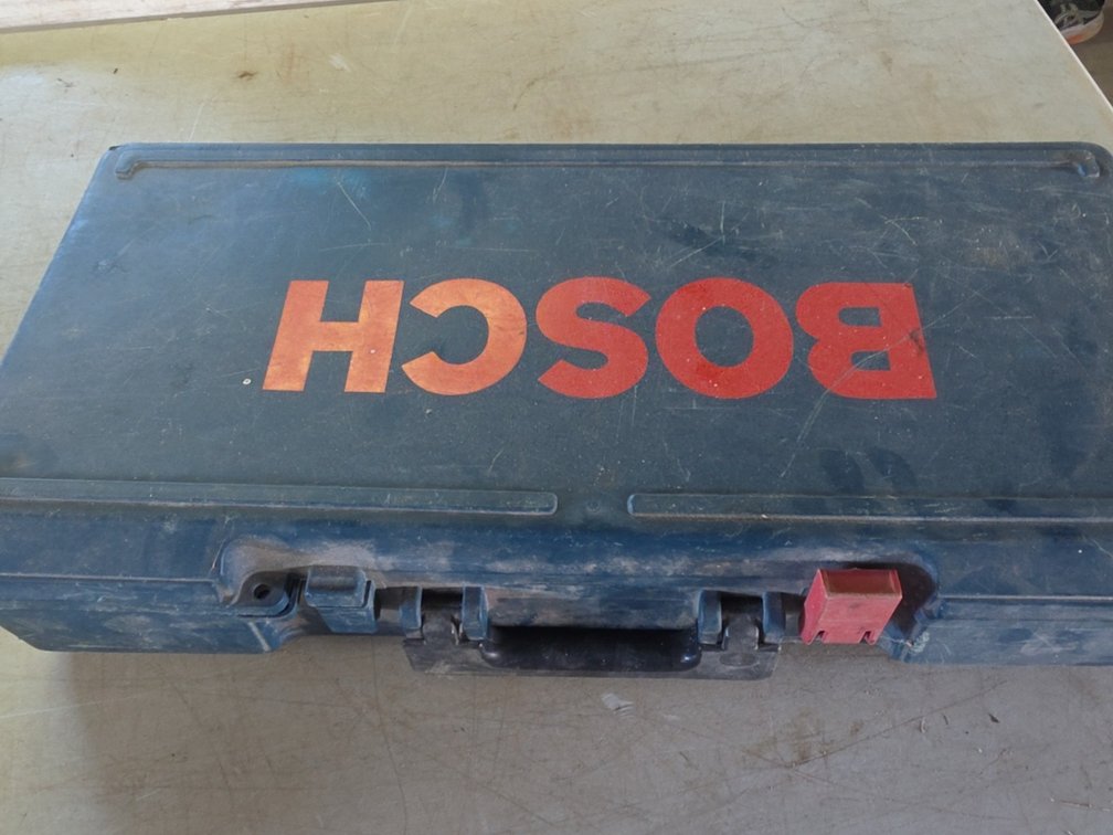 BOSTITCH BULLDOG XTREME HAMMER DRILL
