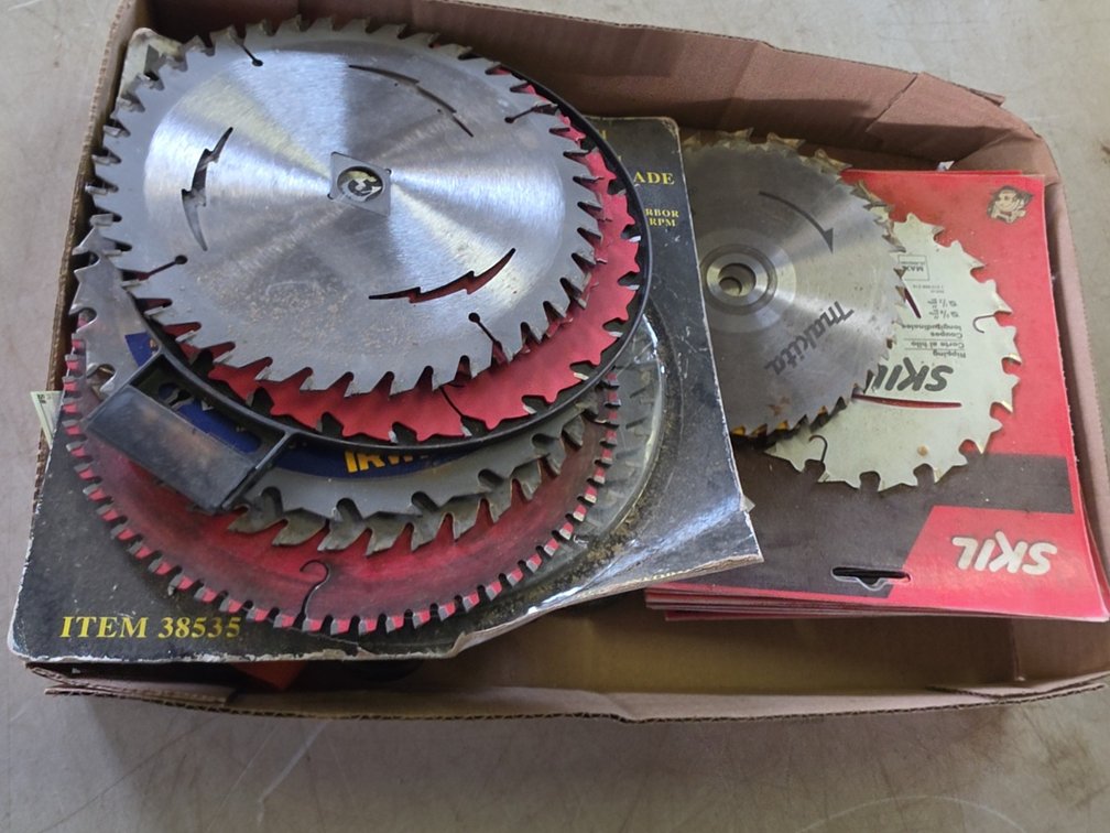 ASSORTED SAW BLADES & RATCHET STRAPS