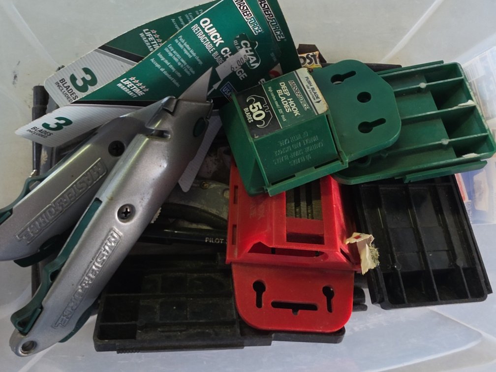 UTILITY KNIVES & UTILITY BLADES ETC.