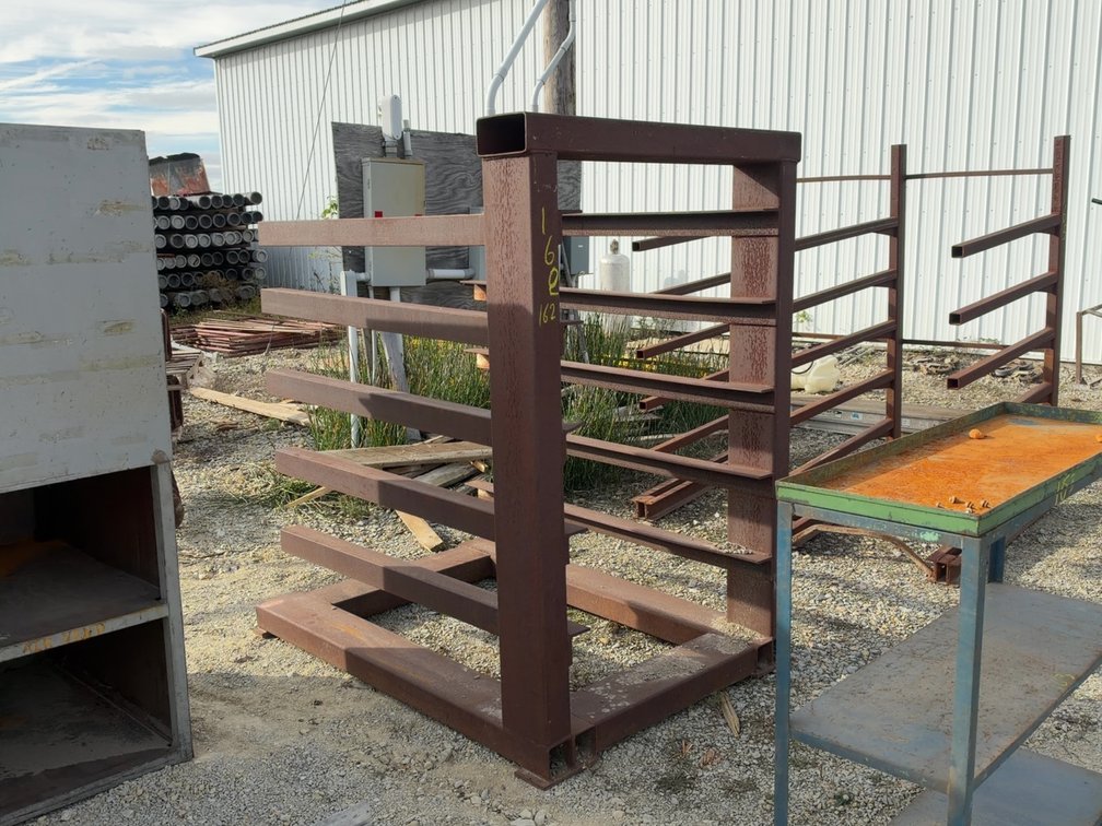 IRON RACK 4'X74"X64" FREE STANDING